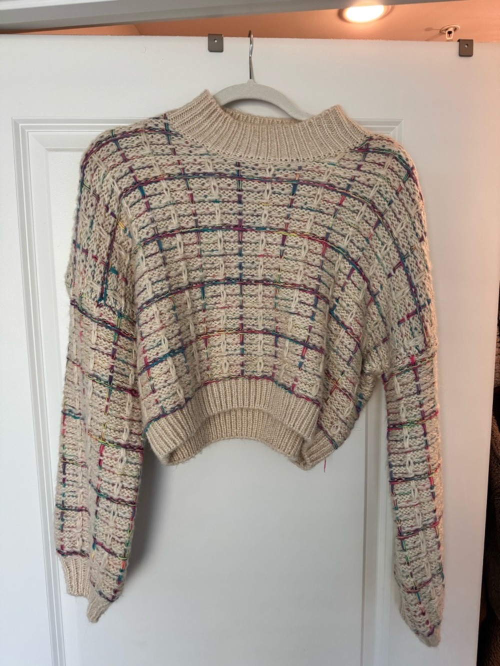 Vestique Cream Cropped Knit Sweater with Multicolor Detail